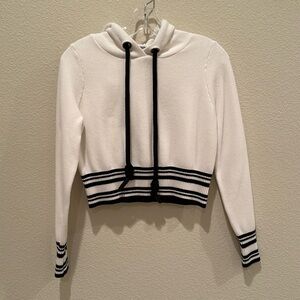 Zara white cropped thick sweater, size small